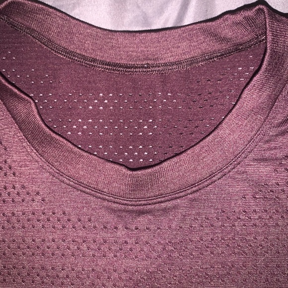 Lululemon shirt - Picture 4 of 4